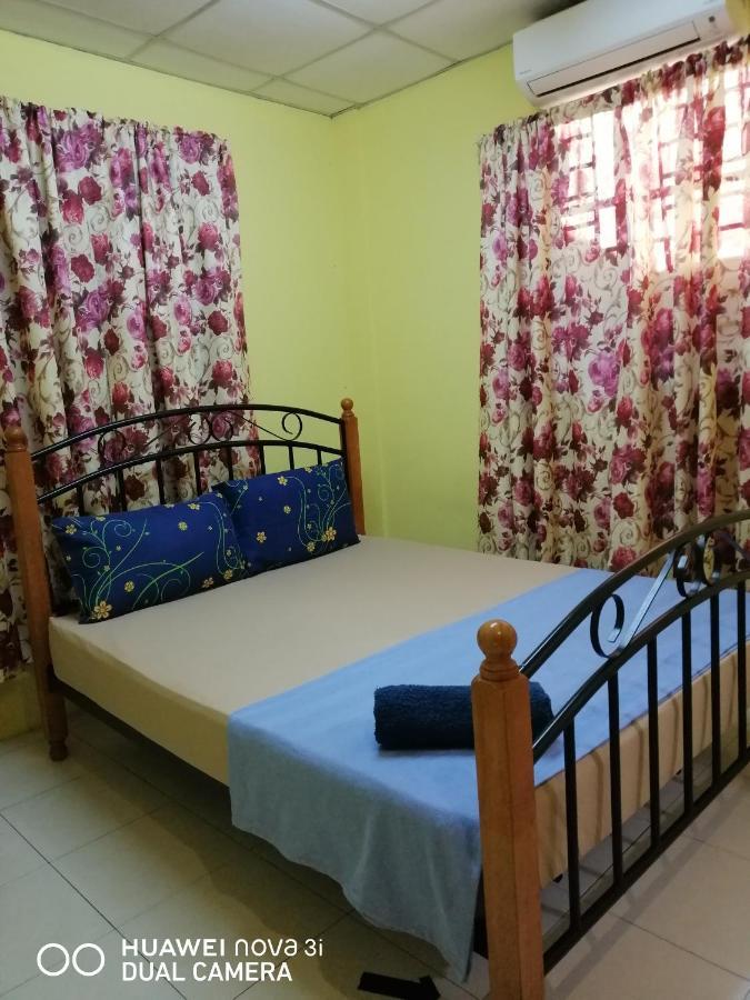 Layla Inn Batu Pahat Dış mekan fotoğraf