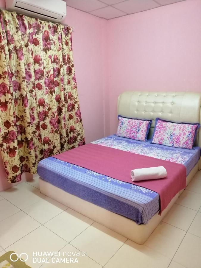 Layla Inn Batu Pahat Dış mekan fotoğraf