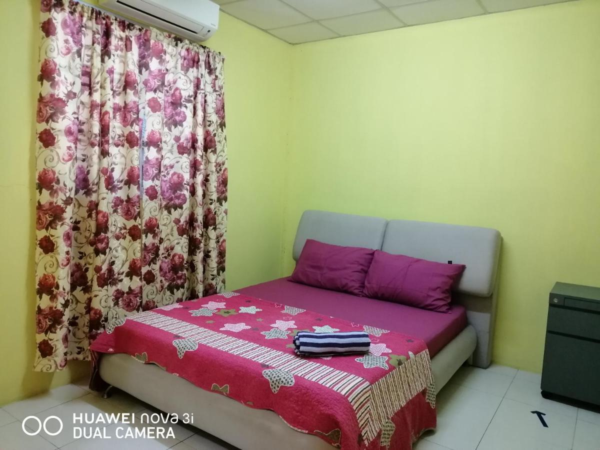 Layla Inn Batu Pahat Dış mekan fotoğraf
