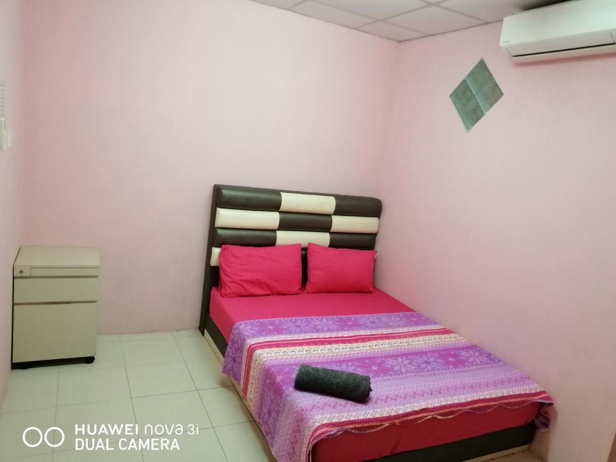 Layla Inn Batu Pahat Dış mekan fotoğraf