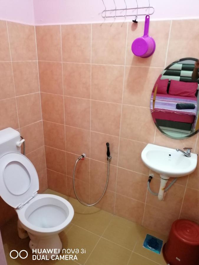 Layla Inn Batu Pahat Dış mekan fotoğraf